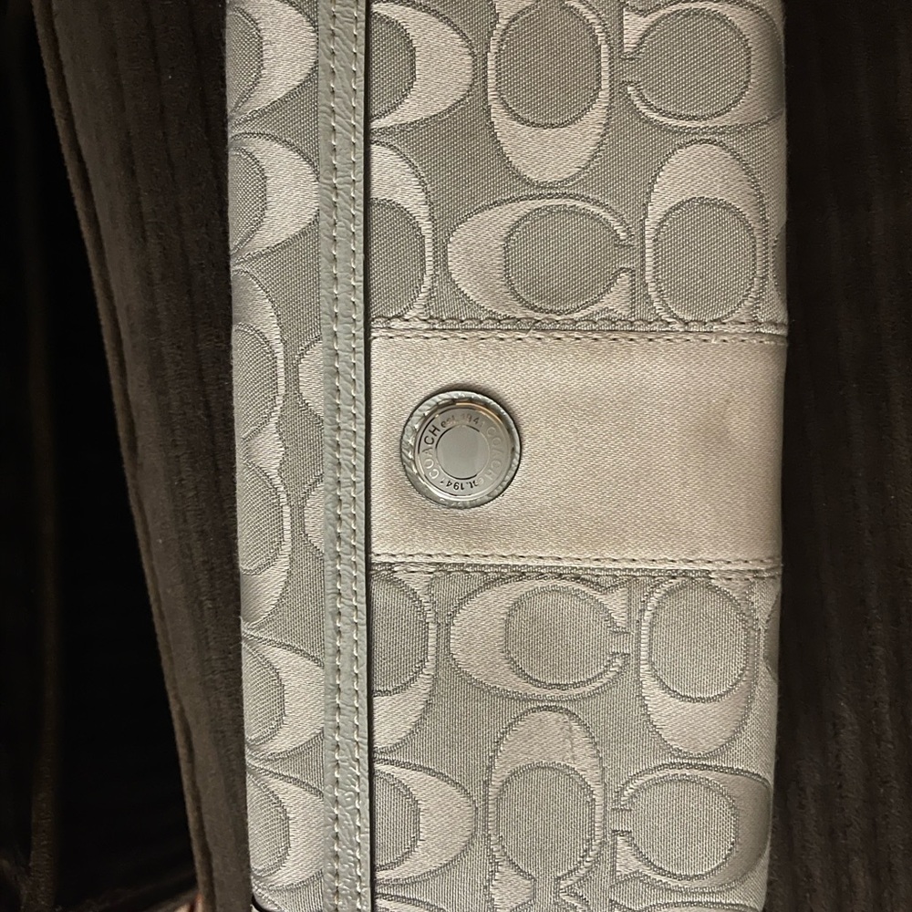 Coach wallet check book style. Tri fold